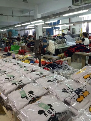 童裝批發(fā)零售價(jià)格優(yōu)勢(shì)大揭秘，廠家直供母嬰大賣場(chǎng)