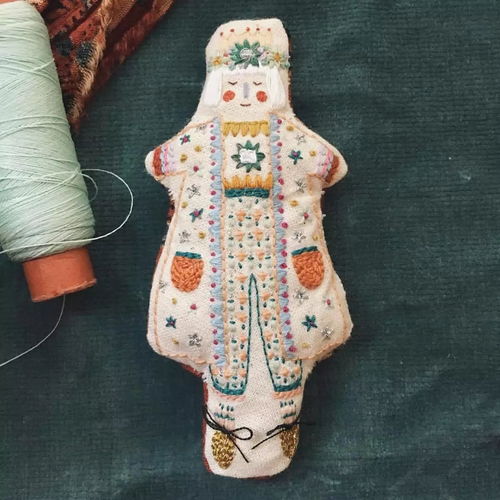 針紡織品上的Q萌插畫人物 藝術(shù)與織品的完美融合